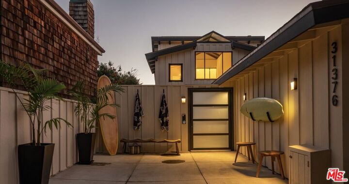 Property Photo:  31376 Broad Beach Rd  CA 90265 