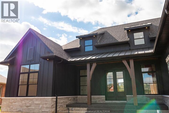 Property Photo:  38 York  ON N9Y 0G3 