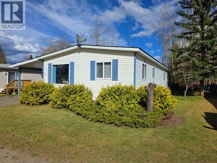 2121 Balsam Avenue 11 — photo 1