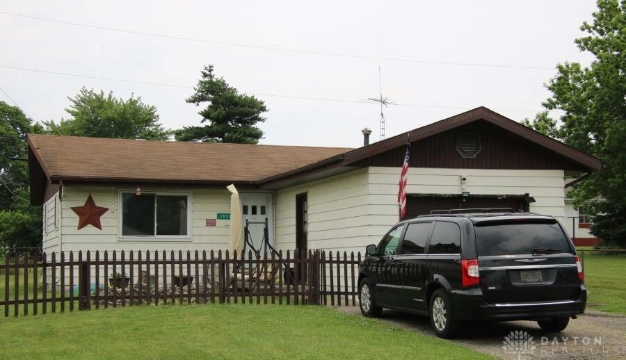 Property Photo: 1858 Rice Boulevard OH 45324