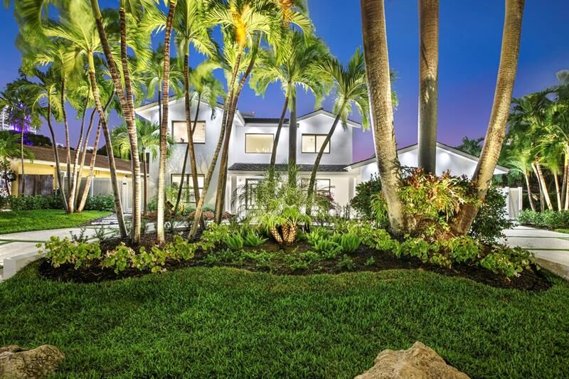 Property Photo:  3316 NE 37th St  FL 33308 