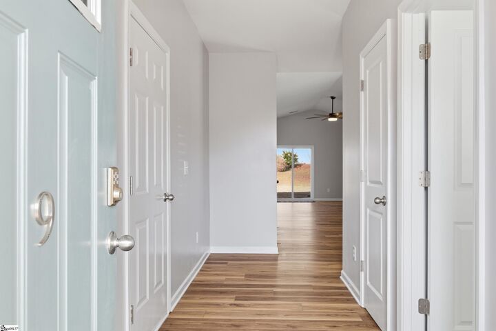 Property Photo: 9 Bridlewood Lane SC 29673