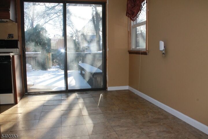 Property Photo:  31 E Hanover Ave  NJ 07950 