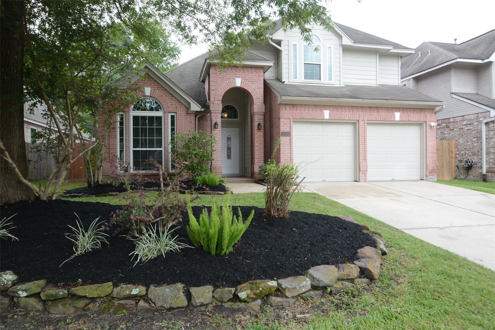 Property Photo:  5327 Willow Knoll Court  TX 77345 