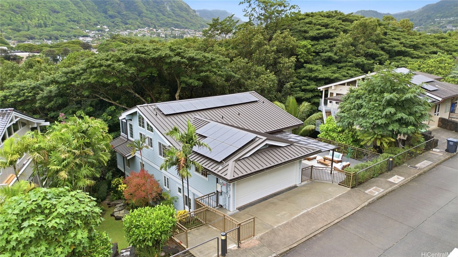 Property Photo: 2910 Kalawao Street 2 HI 96822