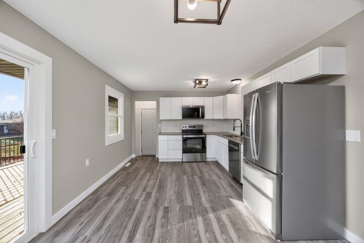 Property Photo:  303 W McKinney Street  IA 50237 