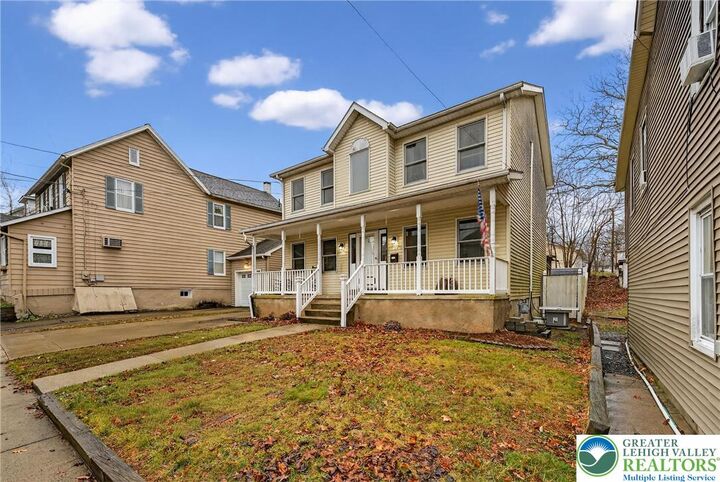 Property Photo:  124 Garibaldi Avenue  PA 18013 