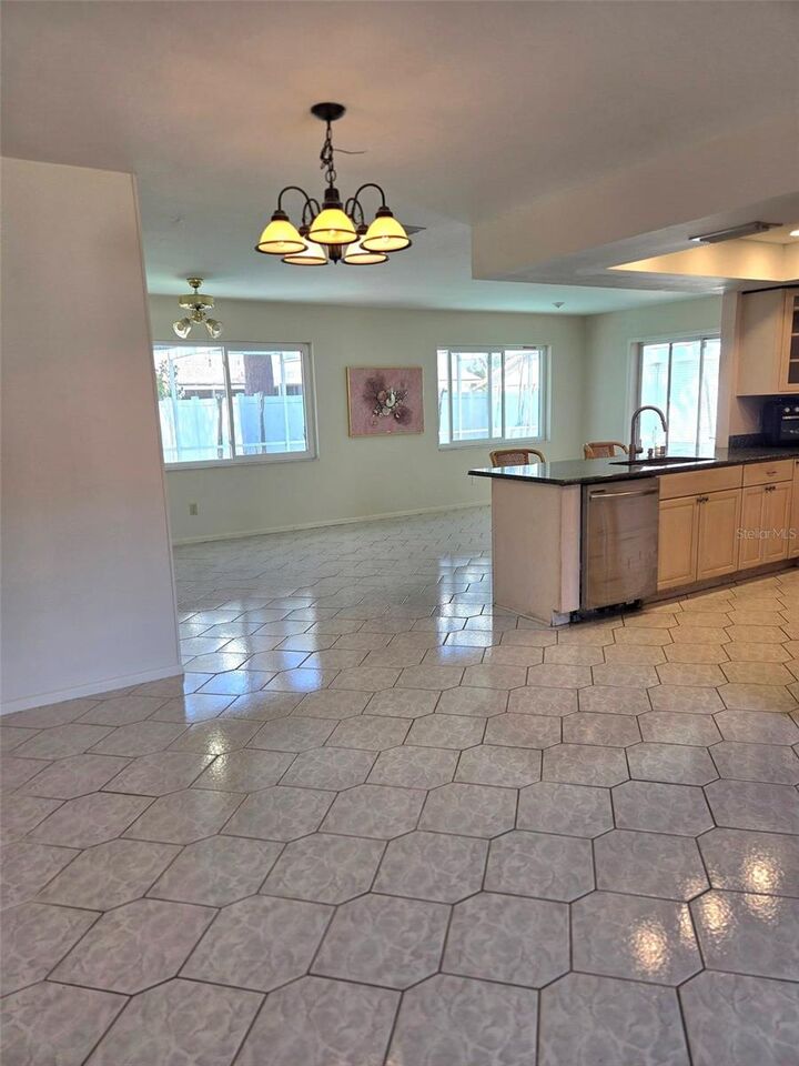 Property Photo:  4425 Black Fox Drive  FL 34653 