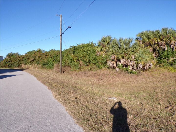 Property Photo:  456 Rutland Circle  FL 33954 