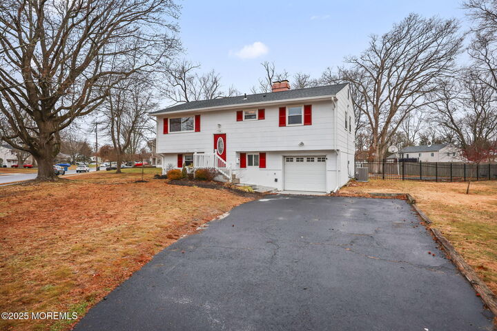 Property Photo:  134 Darien Road  NJ 07731 