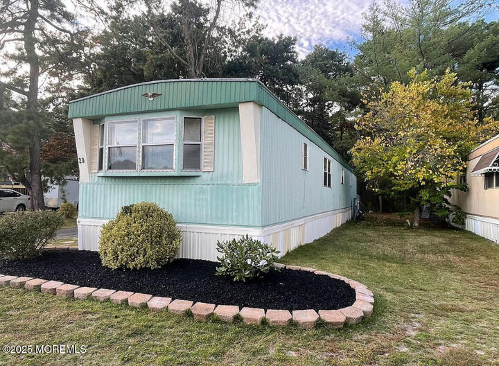 Property Photo:  20 Eagle Drive  NJ 08759 