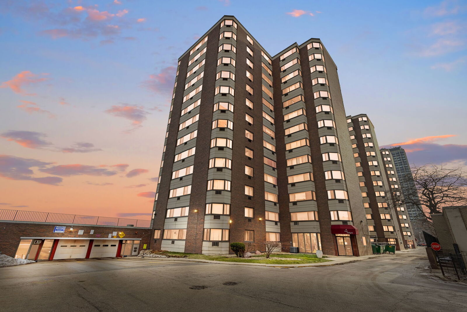 Property Photo: 7337 S South Shore Drive 326 IL 60649