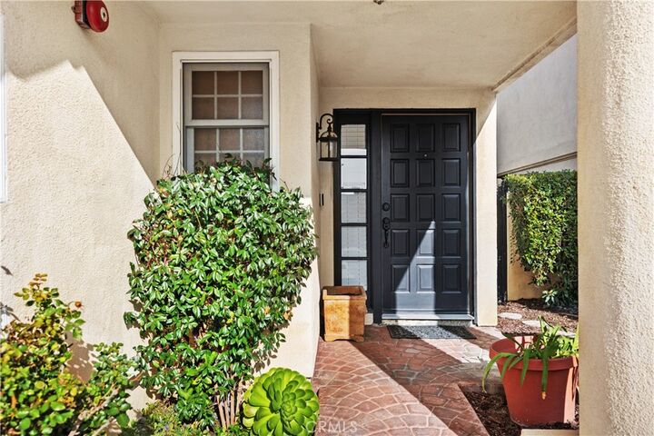 Property Photo:  286 Carefree  CA 92627 