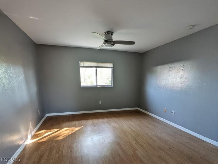 Property Photo:  316 NE 7th Street  FL 33909 