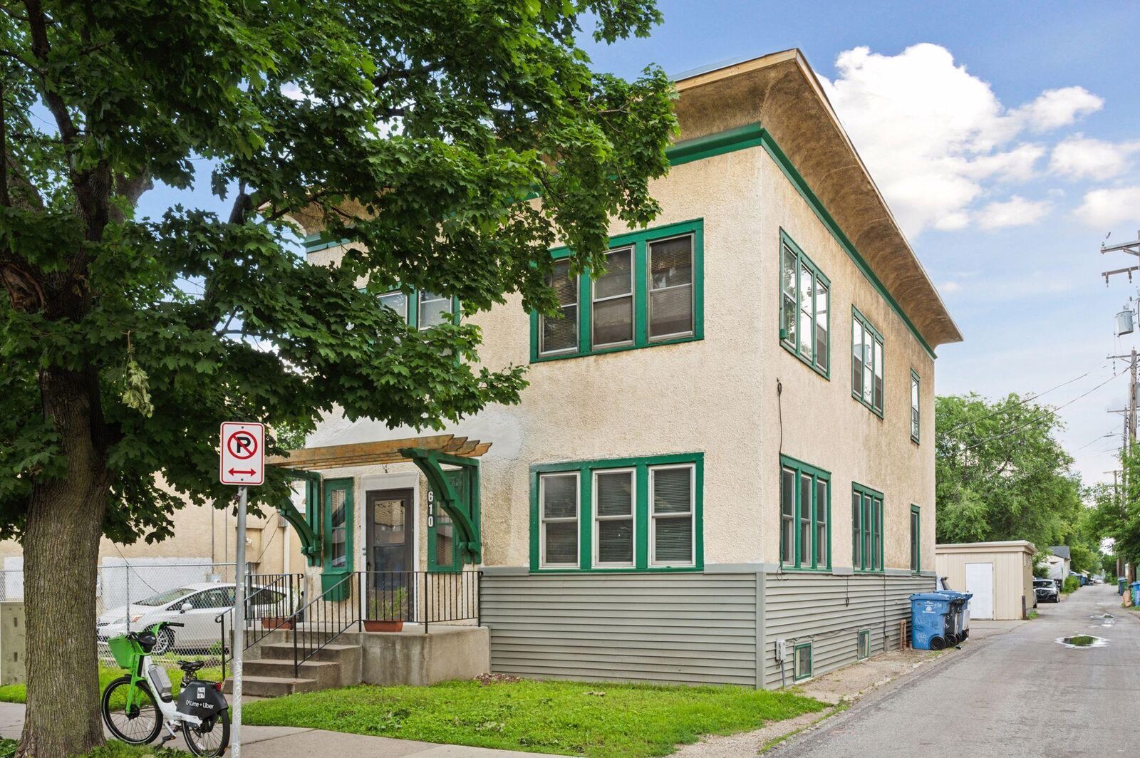 Property Photo: 610 W 26th Street MN 55405