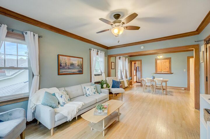 Property Photo:  4720 Nicollet Ave 4  MN 55419 