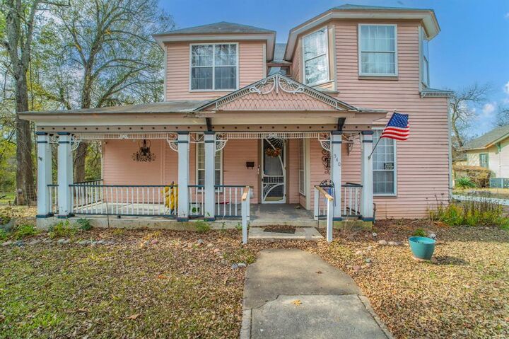 Property Photo: 540 12th Street SE TX 75460