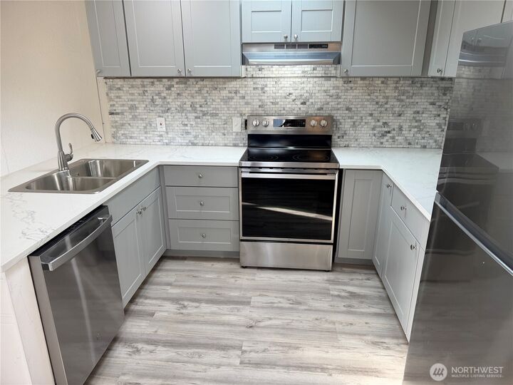 Property Photo: 6062 Hwy 20 19 WA 98368