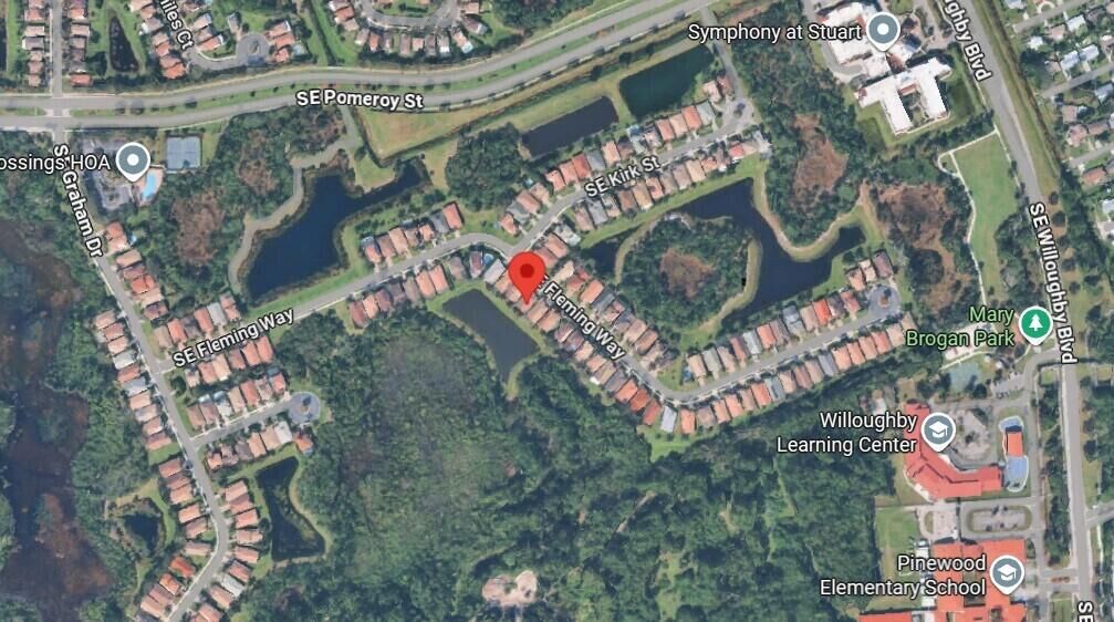 Property Photo: 1040 SE Fleming Way FL 34997
