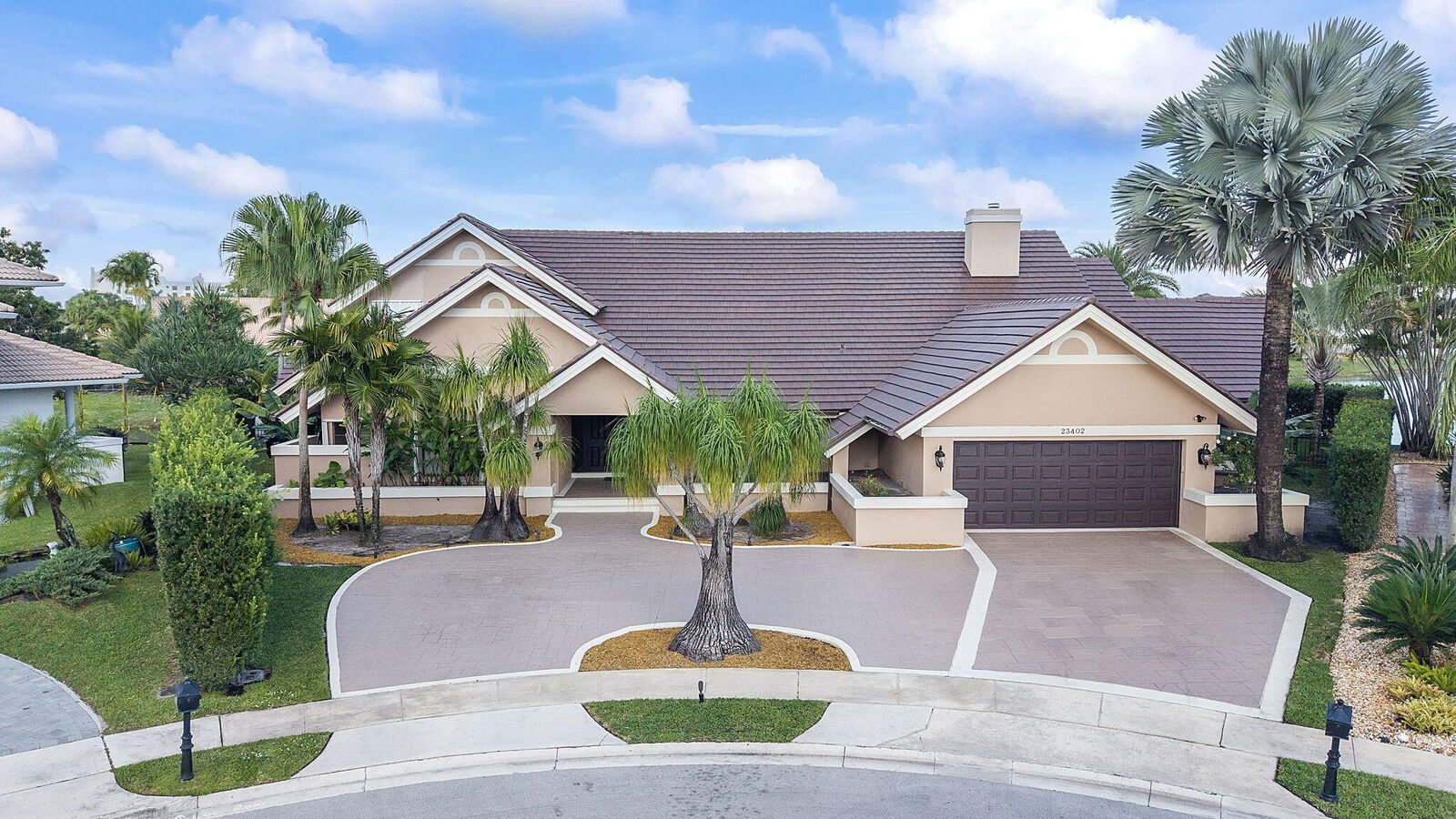 Property Photo:  23402 Savona Court  FL 33433 