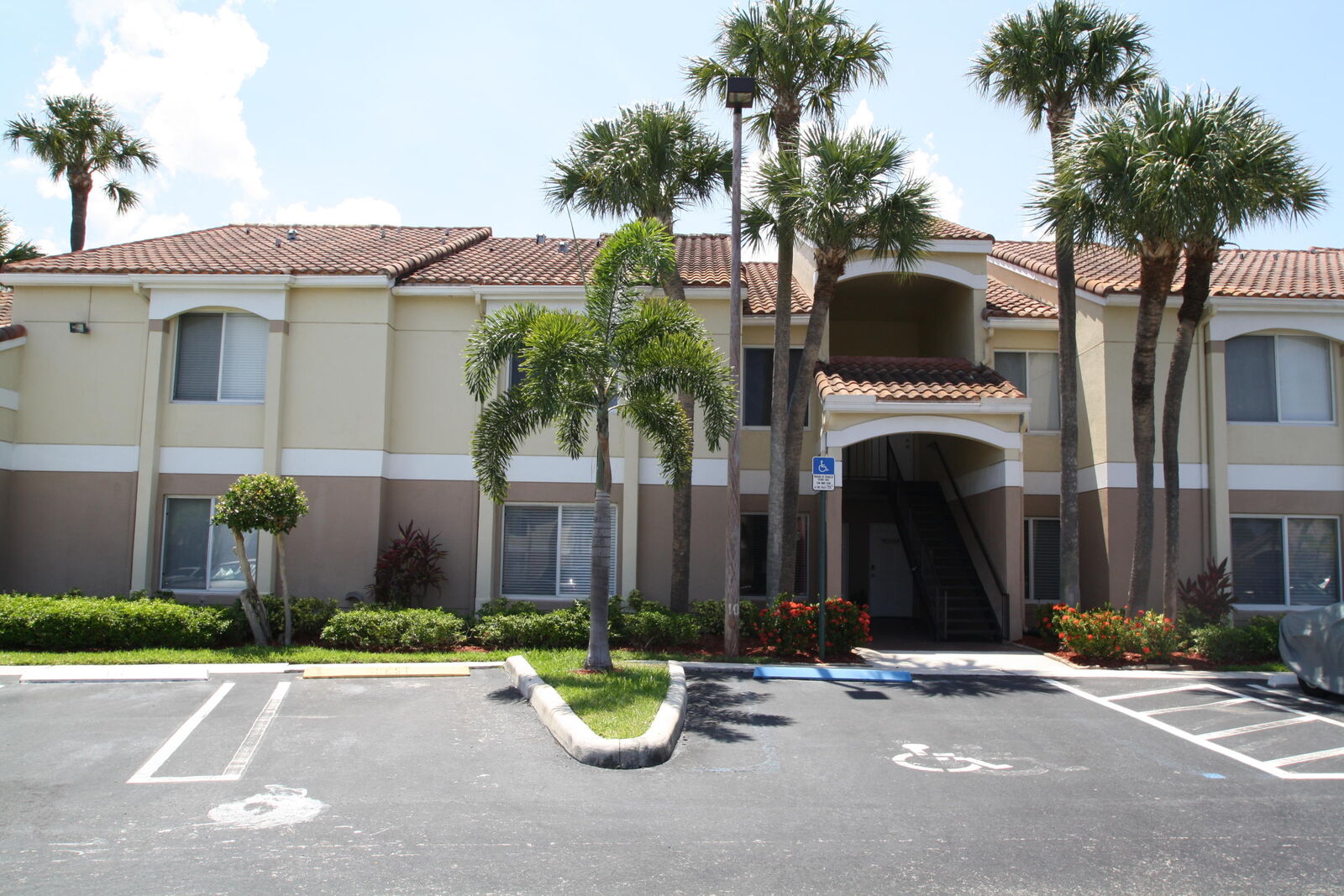 Property Photo:  815 W Boynton Beach Boulevard 10-203  FL 33426 