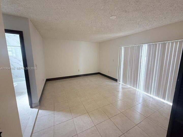 Property Photo: 14333 SW 102nd St 14333 FL 33186