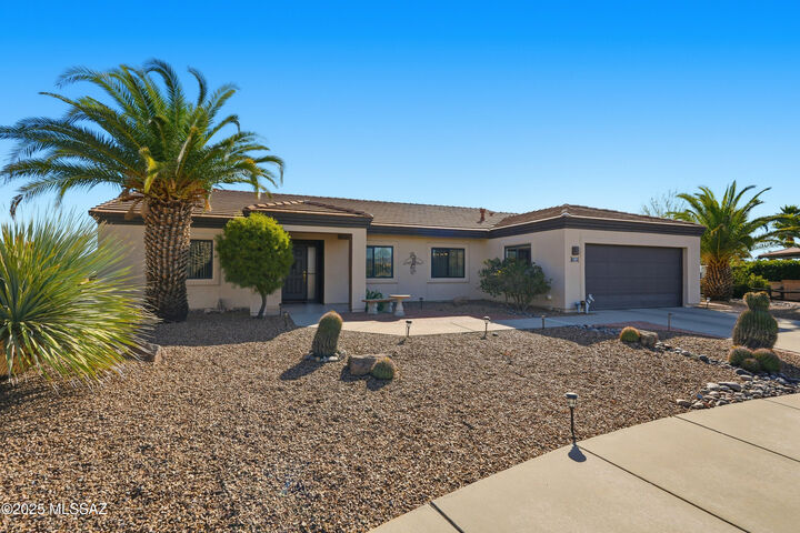 Property Photo:  1461 W Hidden Crest Ct Court  AZ 85622 