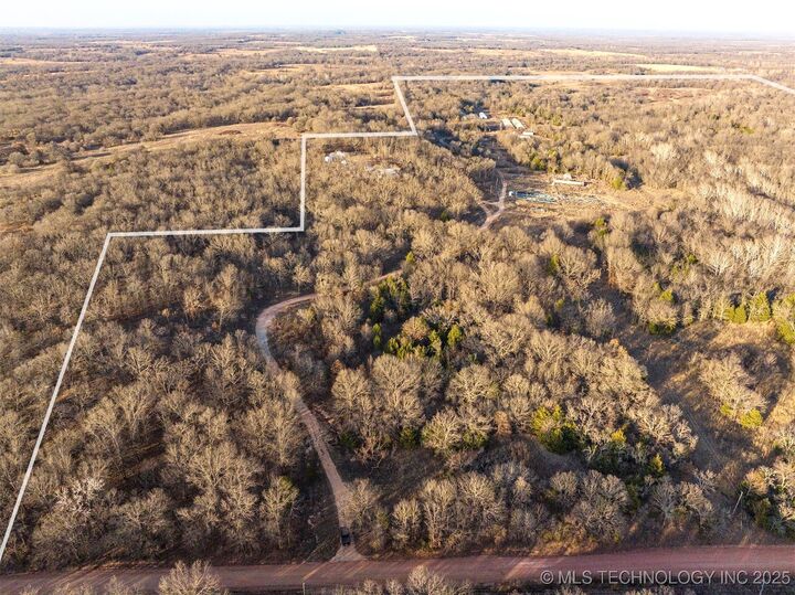 Property Photo:  368100 E 1010 Road  OK 74829 