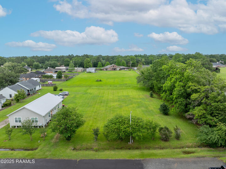 Property Photo:  303 Solitaire Avenue  LA 70508 