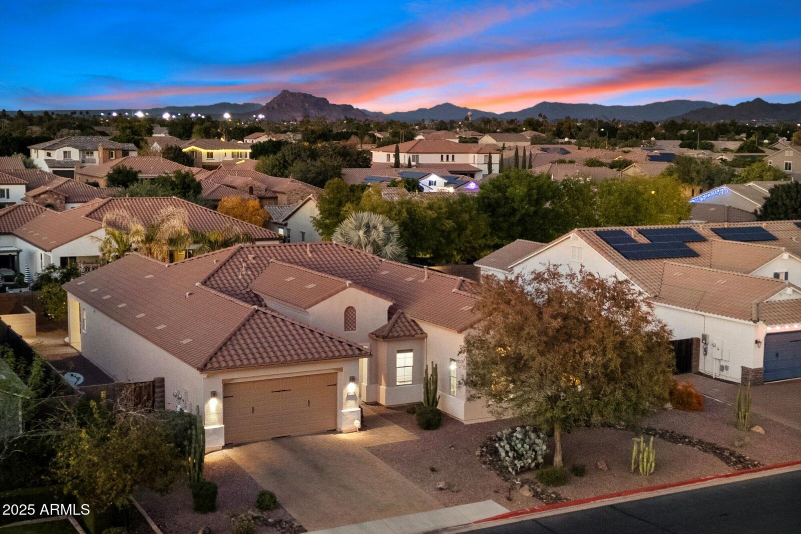 Property Photo:  3858 E Ellis Street  AZ 85205 