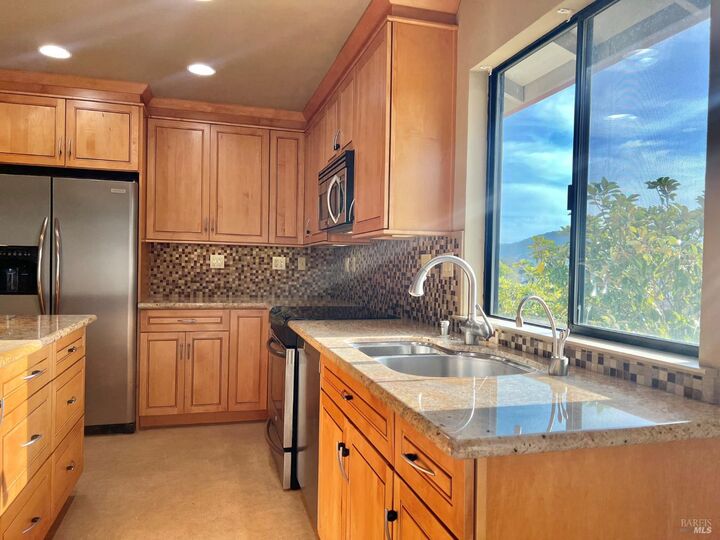 Property Photo:  36 Shannon Court  CA 94949 