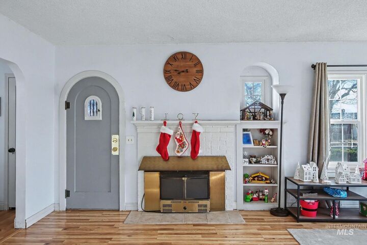 Property Photo:  408 13th Street  WA 99403 