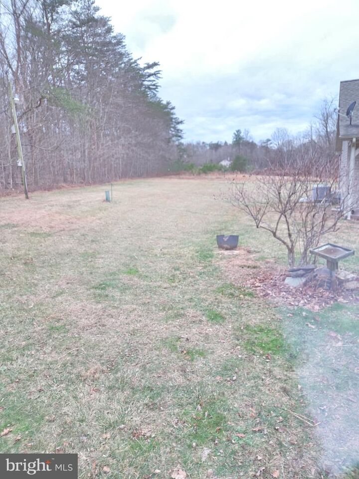 Property Photo:  177 Valentine Road  PA 17037 