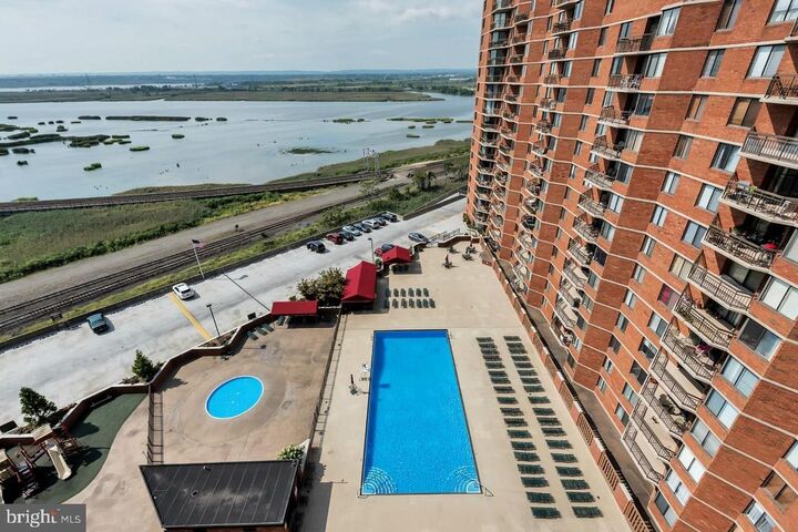 Property Photo:  2138 Harmon Cove Tower 2138  NJ 07094 