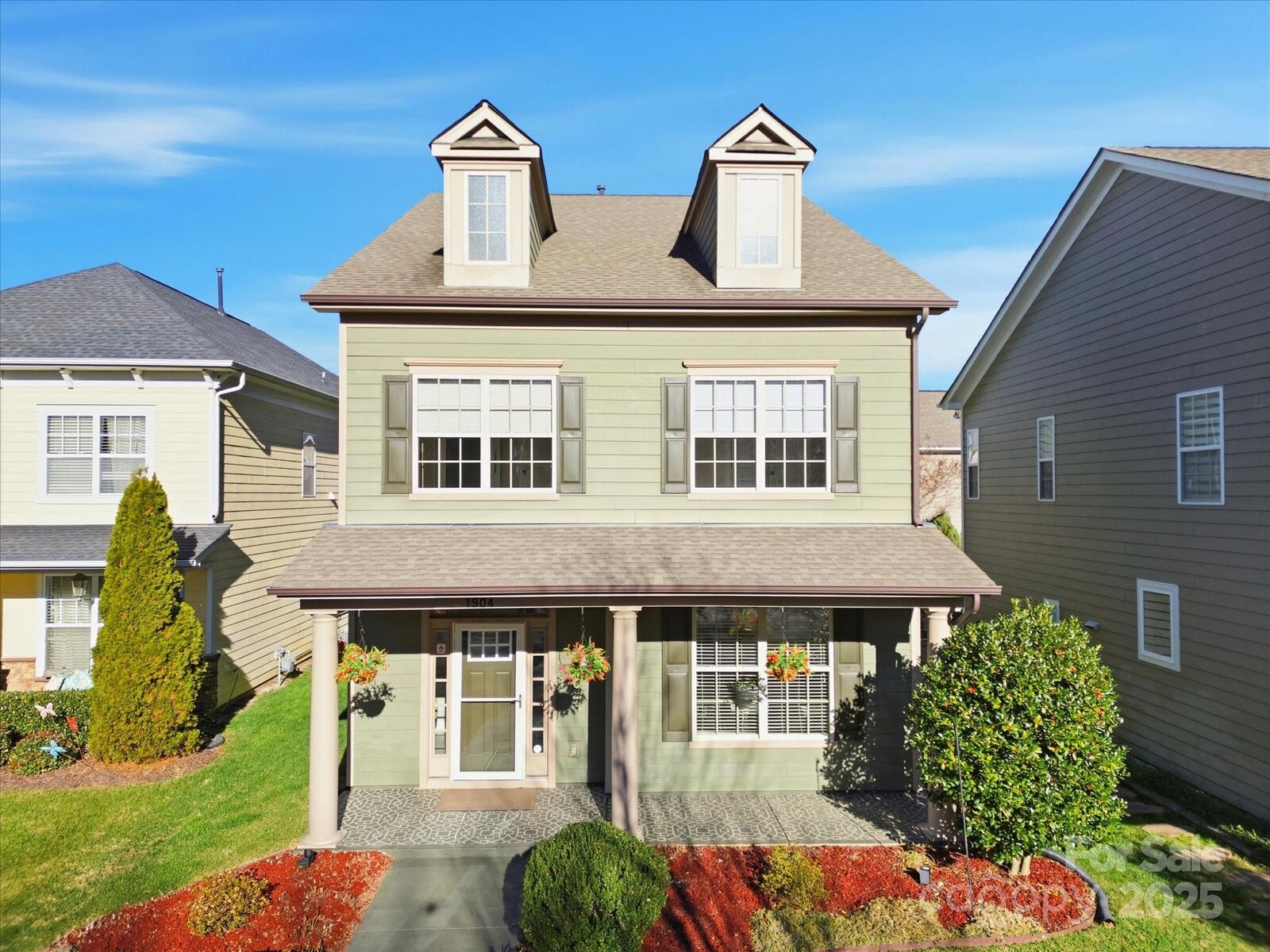 Property Photo: 1904 Woodward Avenue NC 28206