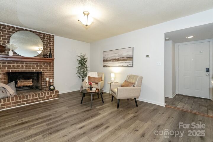 Property Photo: 11011 Running Ridge Road NC 28226