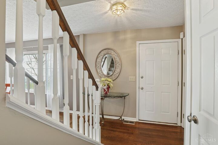 Property Photo: 4591 Ellsberry Court OH 45103