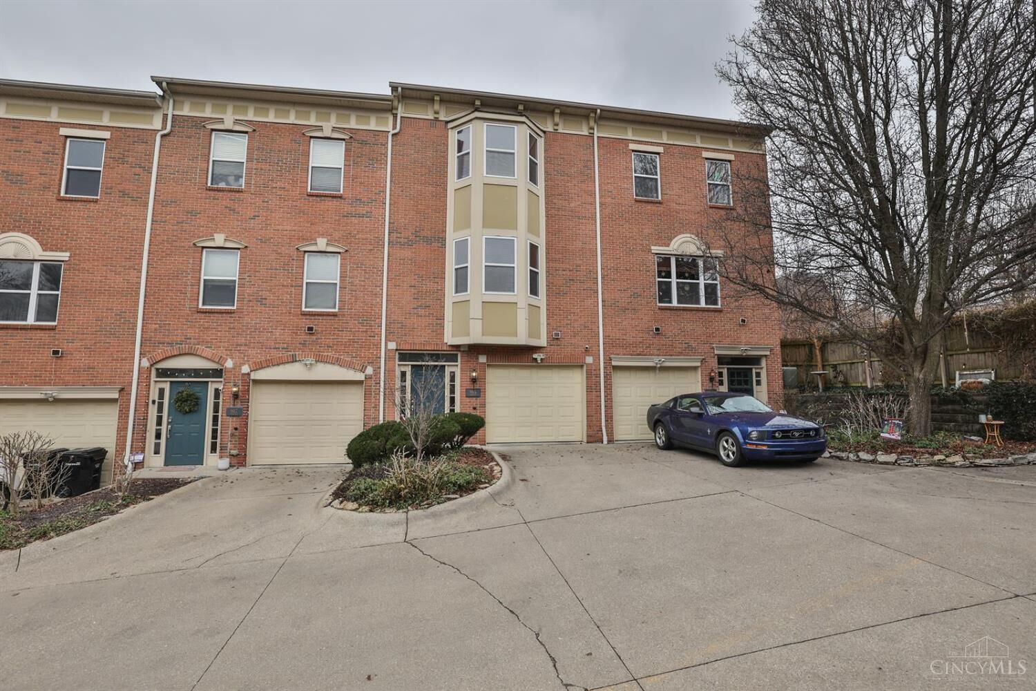 Property Photo:  915 Sharkey Lane  OH 45206 