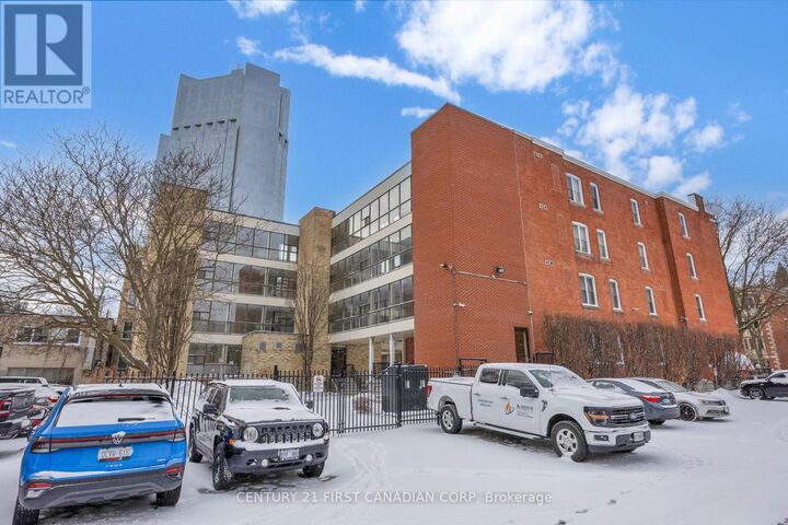 Property Photo:  275 Queens Avenue 202  ON N6B 1X2 
