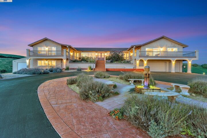 Property Photo:  41794 Vargas Rd  CA 94539 