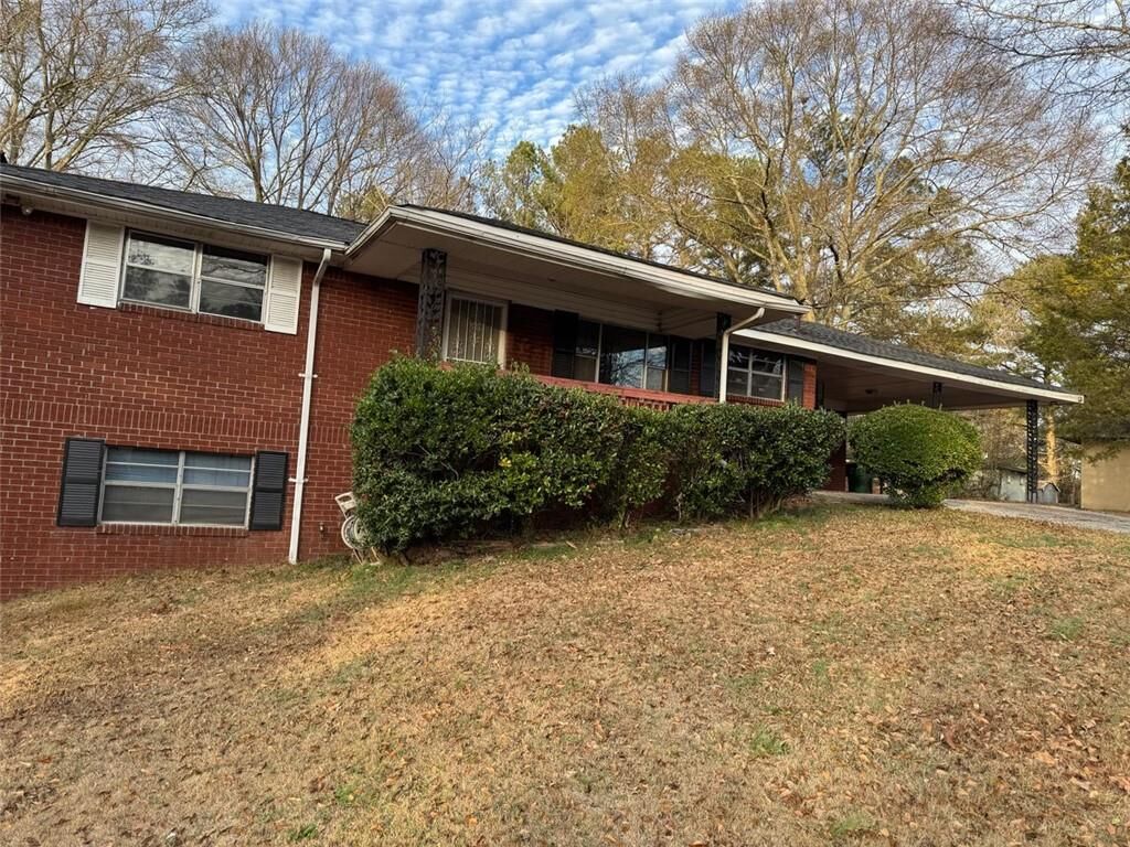 Property Photo:  556 Lamar Drive  GA 30297 