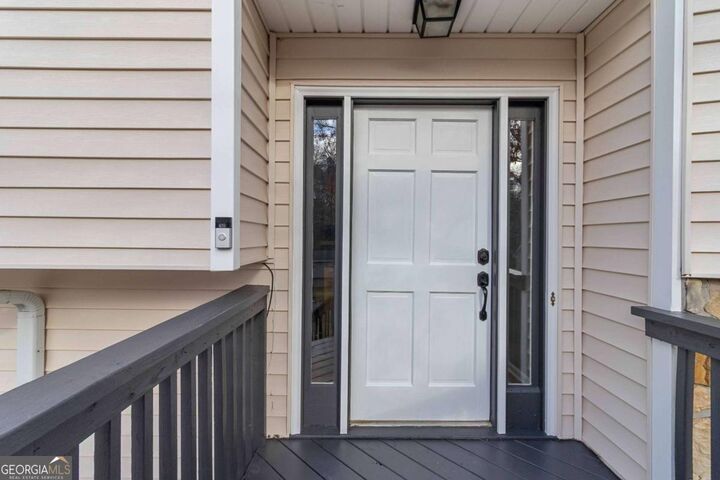 Property Photo:  65 Hinton Court  GA 30019 