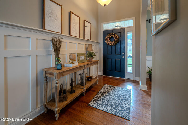 Property Photo: 8017 Williamsgate Cir KY 40014