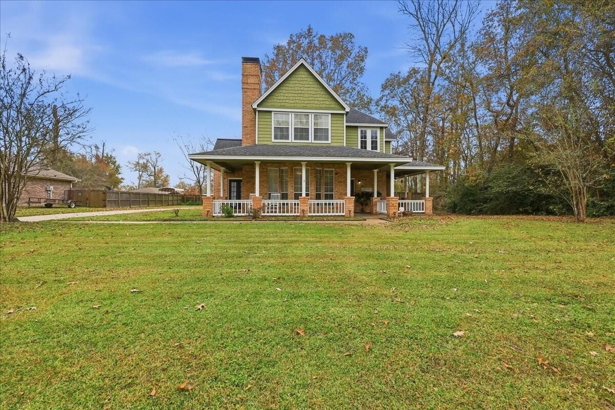 Property Photo:  805 Hickory Trail  TX 77632 