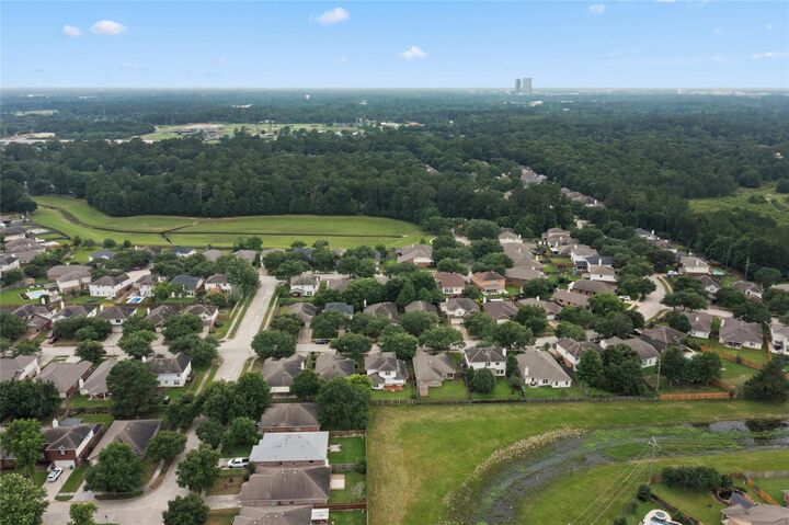 Property Photo: 32227 Willow Creek Park TX 77385