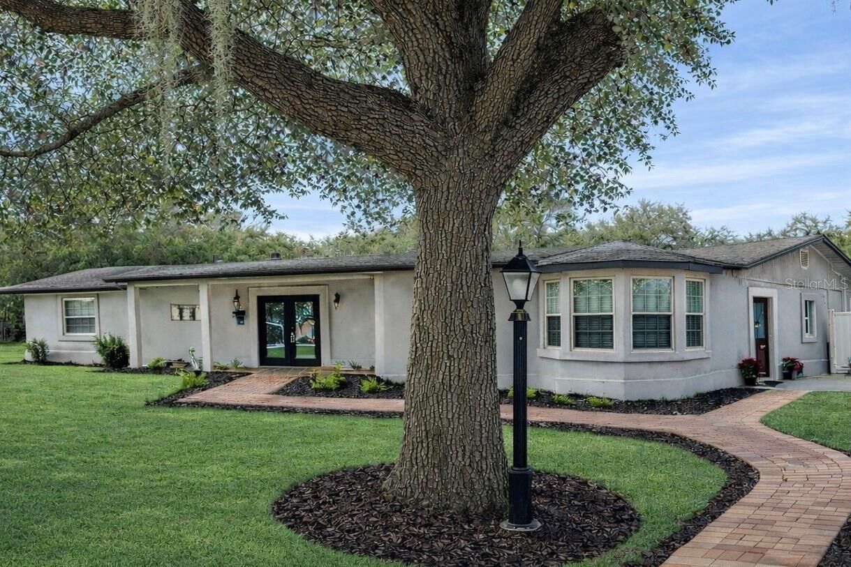 Property Photo:  2835 Sarasota Golf Club Boulevard  FL 34240 