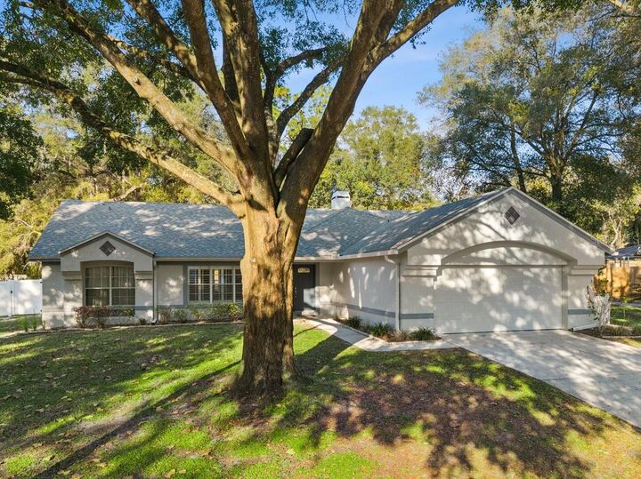 Property Photo: 1561 Rockwell Heights Drive FL 32724