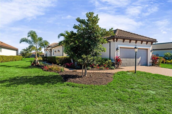 Property Photo:  4743 Motta Court  FL 34211 