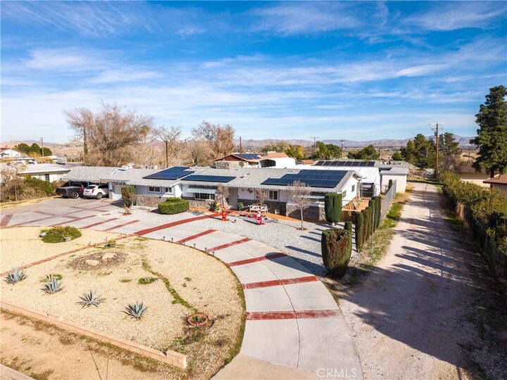 Property Photo:  16464 Desert Knoll Drive  CA 92395 