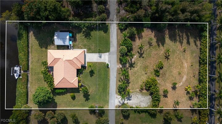Property Photo:  12070 Bohman Lane  FL 33922 